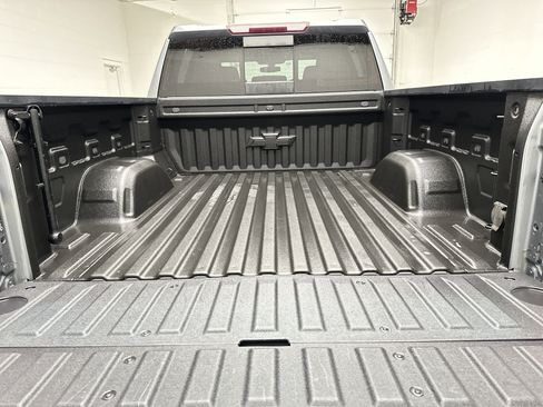 Used 2021 Chevrolet Silverado 1500 LT Trail Boss w/ Convenience Package II image 15