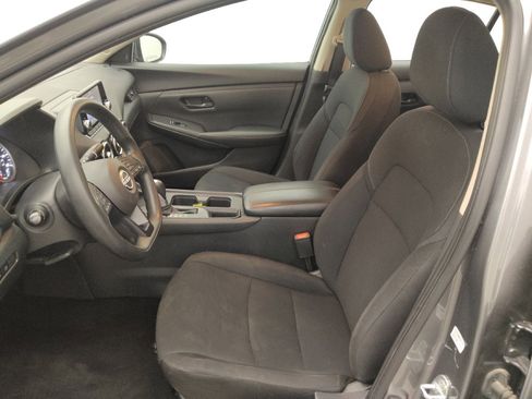 Used 2024 Nissan Sentra S FWD image 17