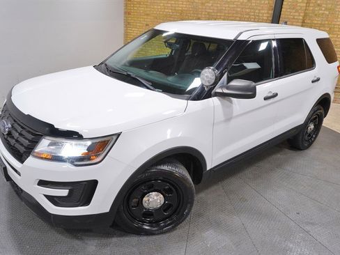 Used 2018 Ford Explorer 4WD Police Interceptor image 2