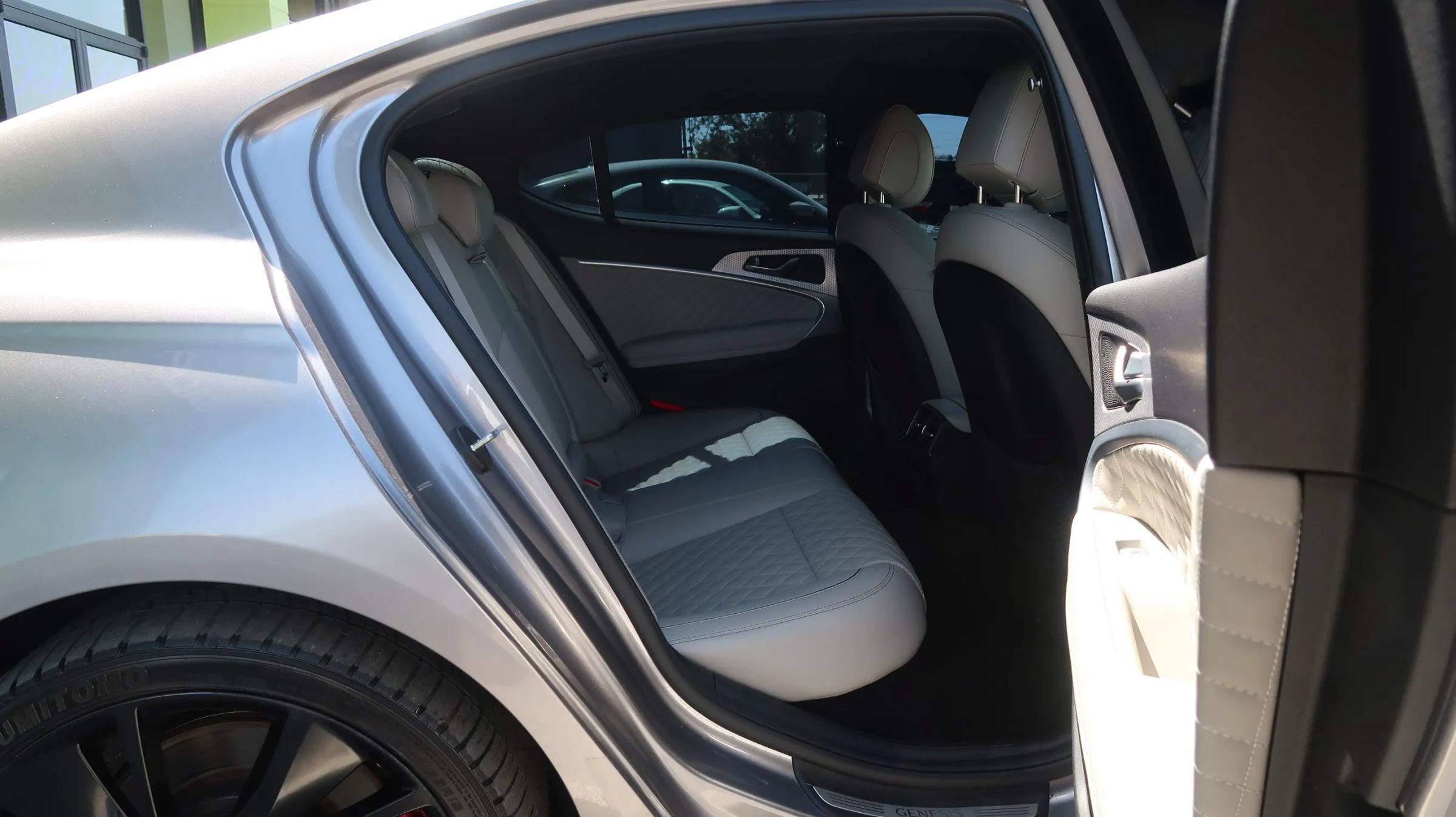 Used 2022 Genesis G70 3.3T RWD image 22