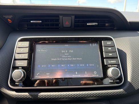 Certified 2025 Nissan Kicks Play S image 31