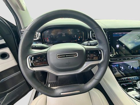 Used 2022 Jeep Grand Wagoneer Series I w/ Flexible Seating Group image 41