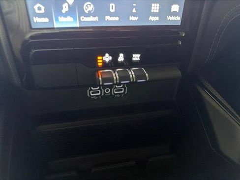 Used 2023 RAM 1500 Limited AWD/4WD image 30