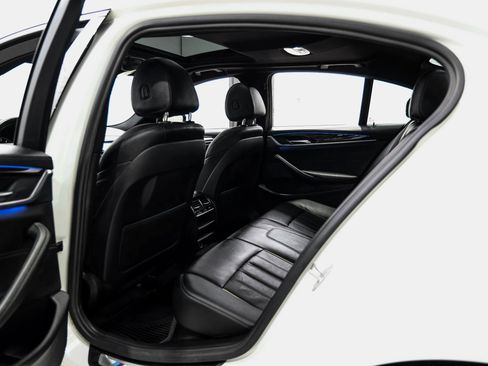 Used 2018 BMW 540i w/ M Sport Package image 48