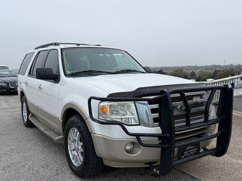 Used 2010 Ford Expedition Eddie Bauer image 3