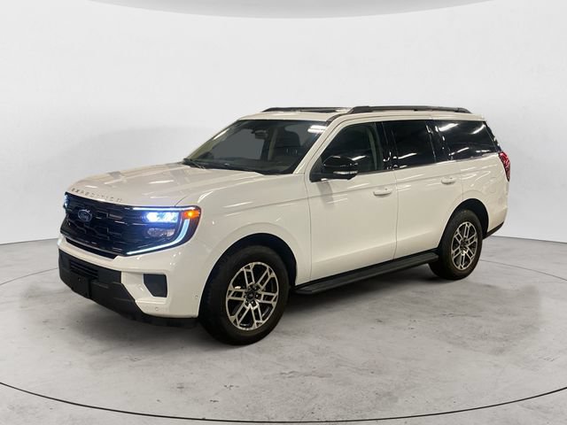 Used 2025 Ford Expedition Active AWD/4WD image 1