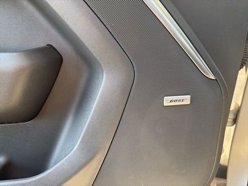 Used 2021 GMC Yukon Denali w/ Denali Premium Package image 30