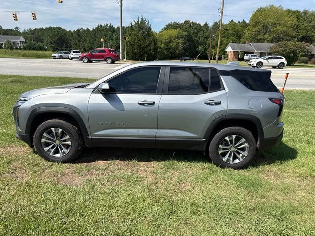 Used 2026 Chevrolet Equinox LT FWD image 4