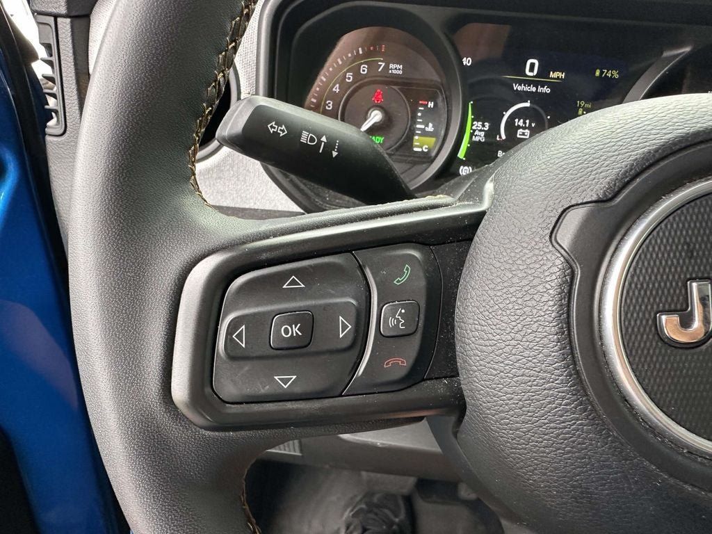 Used 2024 Jeep Wrangler Unlimited w/ Convenience Group AWD/4WD image 30