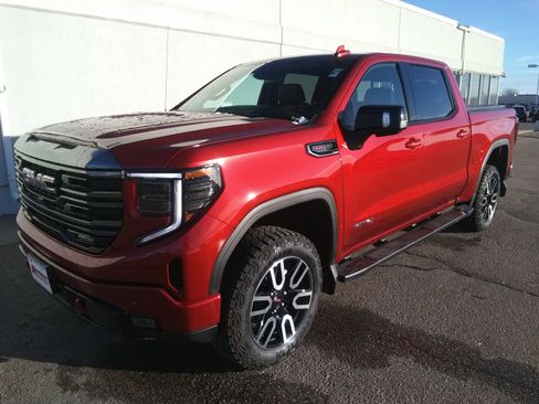 Used 2023 GMC Sierra 1500 AT4 w/ AT4 Preferred Package image 2