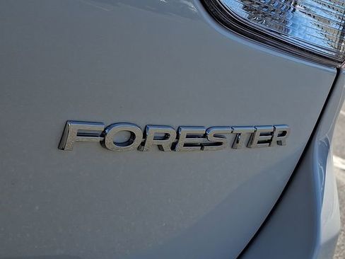 Used 2024 Subaru Forester Premium AWD/4WD image 33
