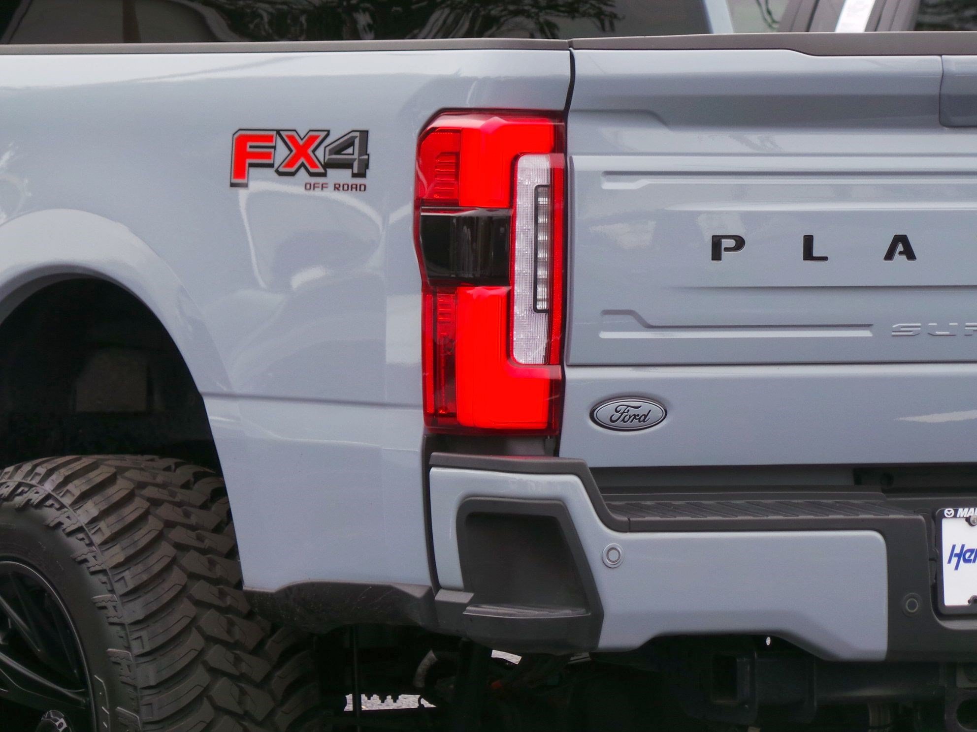 Used 2024 Ford F250 Platinum w/ FX4 Off-Road Package AWD/4WD image 23