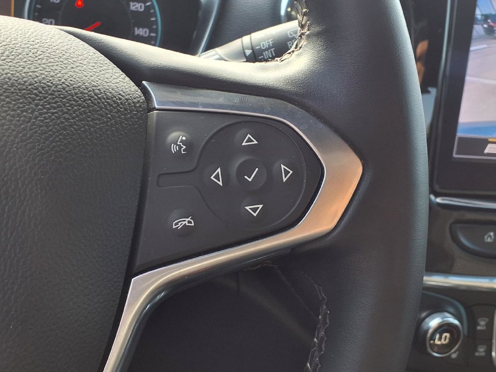Used 2023 Chevrolet Traverse LT FWD image 15