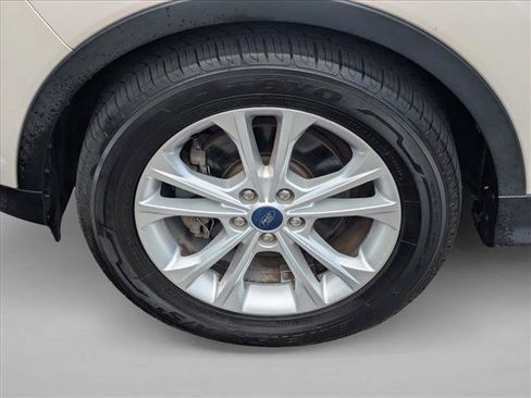 Used 2018 Ford Escape SEL FWD image 22