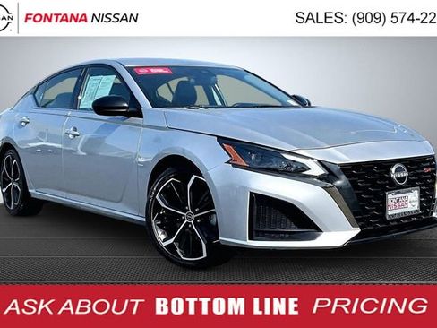 Used 2024 Nissan Altima 2.5 SR image 1