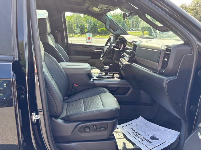 Used 2024 Chevrolet Silverado 1500 ZR2 w/ Technology Package AWD/4WD image 15