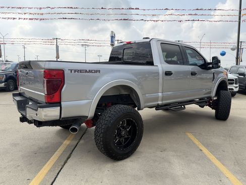 Used 2020 Ford F250 XLT w/ Tremor Off-Road Package AWD/4WD image 7
