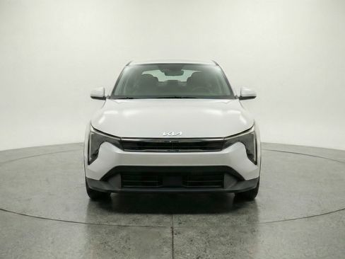Used 2025 Kia K4 LXS image 2