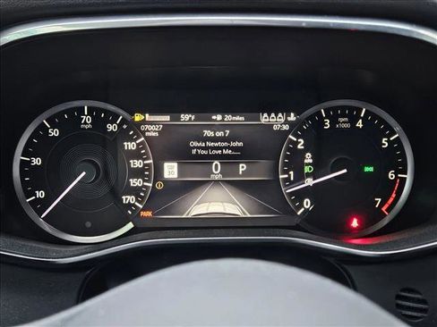 Used 2021 Jaguar F-PACE R-Dynamic S image 11