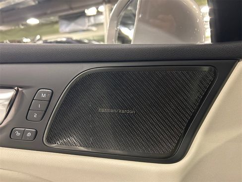 Certified 2023 Volvo S60 T8 Ultimate image 19