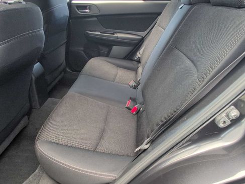 Used 2014 Subaru Crosstrek 2.0i Premium AWD/4WD image 18
