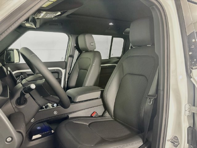 New 2026 Land Rover Defender 110 X-Dynamic SE AWD/4WD image 20