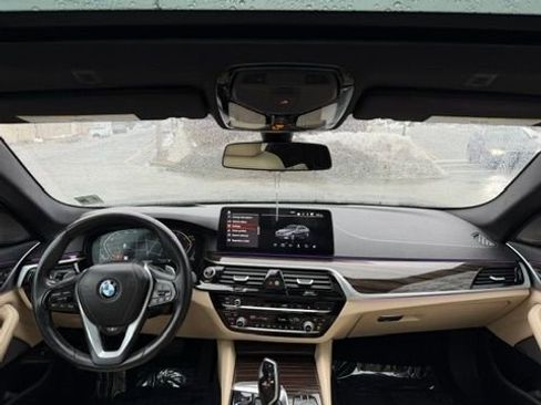Used 2021 BMW 530i xDrive w/ Premium Package AWD/4WD image 33