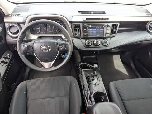 Used 2017 Toyota RAV4 LE FWD image 30