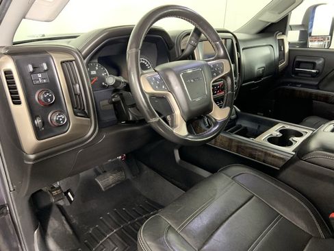 Used 2015 GMC Sierra 3500 Denali image 28