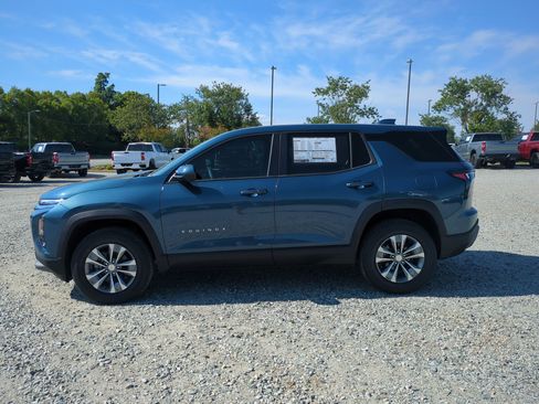 New 2026 Chevrolet Equinox LT w/ Safety and Technology Package FWD image 6