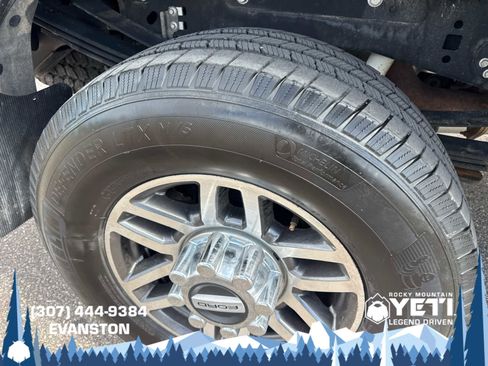 Used 2017 Ford F350 Lariat w/ Lariat Ultimate Package AWD/4WD image 11