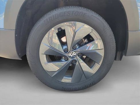 Used 2025 Volkswagen Taos S FWD image 11
