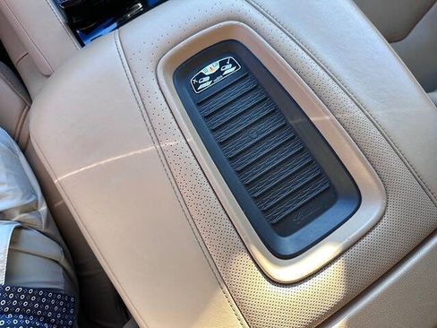 Used 2018 Cadillac Escalade ESV Platinum image 21