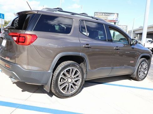 Used 2019 GMC Acadia SLT image 7