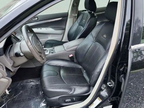 Used 2015 INFINITI Q40 w/ Moonroof Package image 9