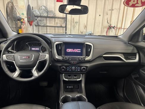 Certified 2024 GMC Terrain SLT w/ LPO, Floor Liner Package AWD/4WD image 18
