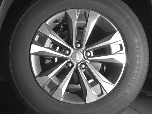 Used 2025 Chevrolet Equinox LT image 12