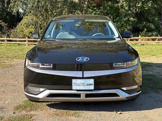 Certified 2024 Hyundai Ioniq 5 SE AWD/4WD image 3