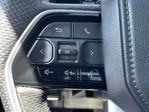 Used 2025 Toyota Tundra Platinum AWD/4WD image 24