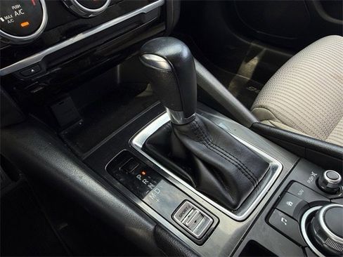 Used 2017 MAZDA MAZDA6 Sport image 19