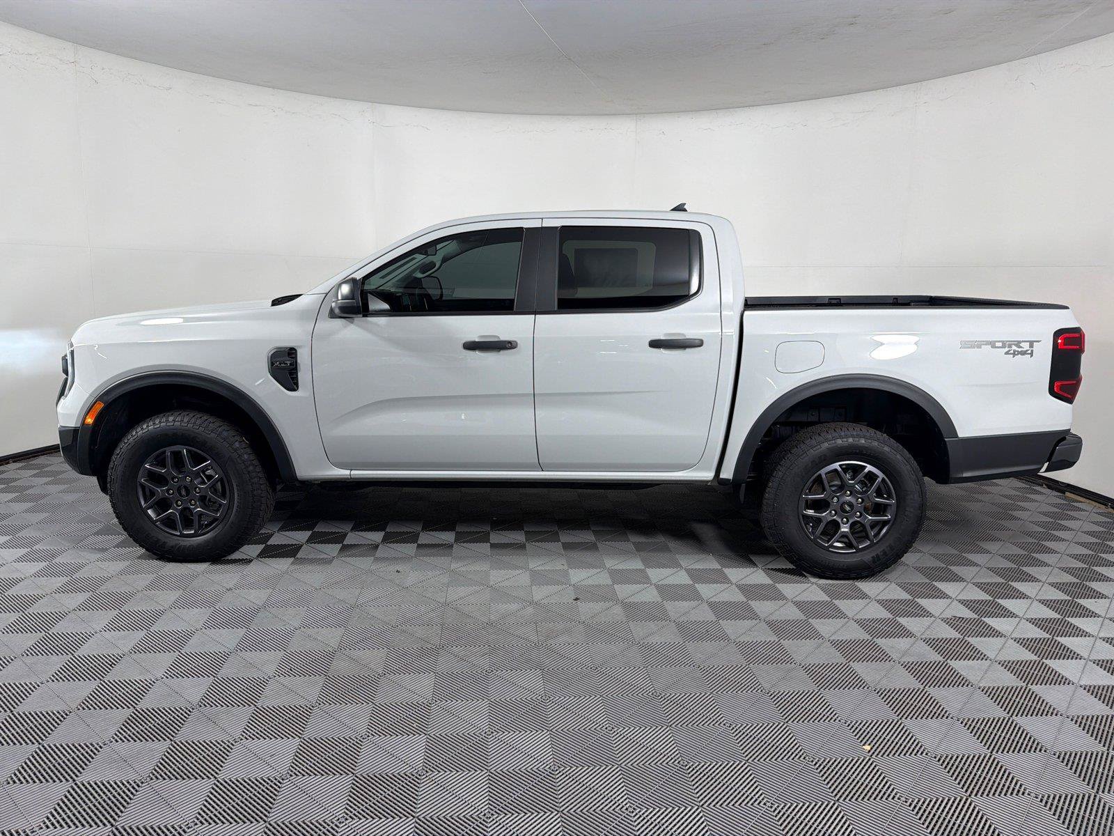 New 2026 Ford Ranger XLT w/ Trailer Tow Package AWD/4WD image 4