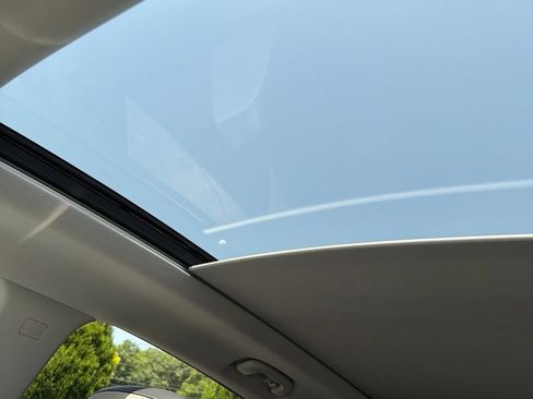 Used 2022 Chevrolet Equinox LT FWD image 25