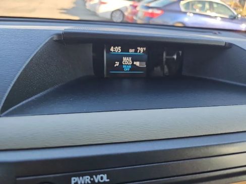 Used 2013 Toyota Sienna XLE w/ Premium Pkg image 34