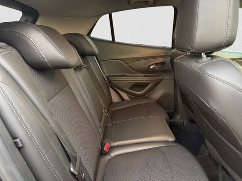 Used 2022 Buick Encore Preferred w/ Safety Package image 17