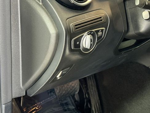 Used 2019 Mercedes-Benz GLC 300 image 10