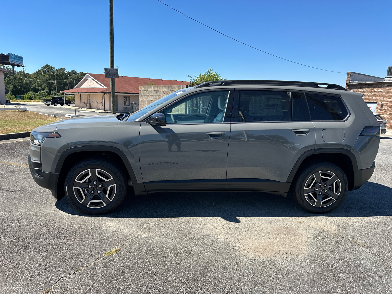 New 2026 Jeep Cherokee Laredo AWD/4WD image 9