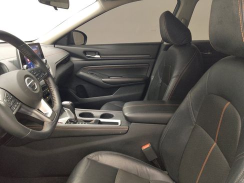 Used 2022 Nissan Altima 2.5 SR FWD image 17