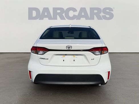 Used 2023 Toyota Corolla LE FWD image 4