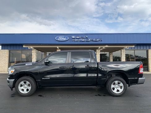 Used 2022 RAM 1500 Big Horn AWD/4WD image 6