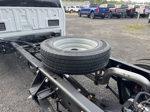 New 2026 Ford F450 XL w/ XL Chrome Package image 22